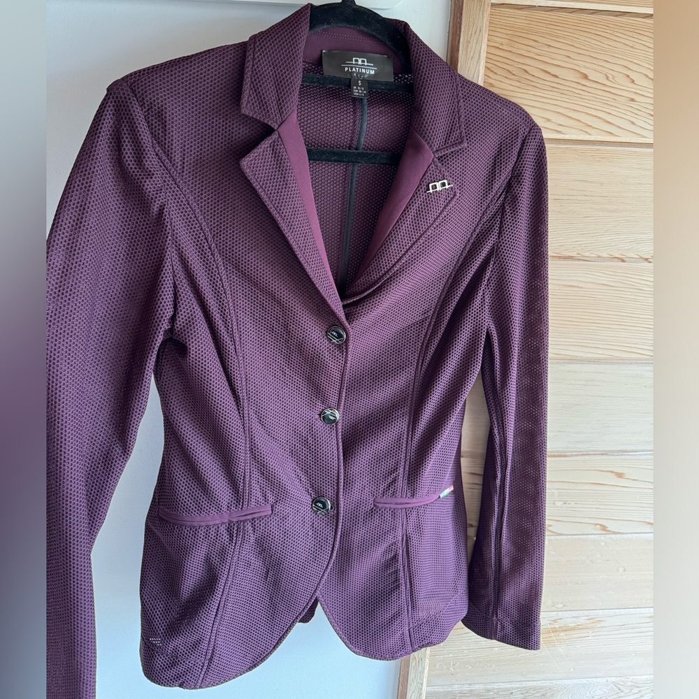 AA Motionlite Show Jacket - Primatova